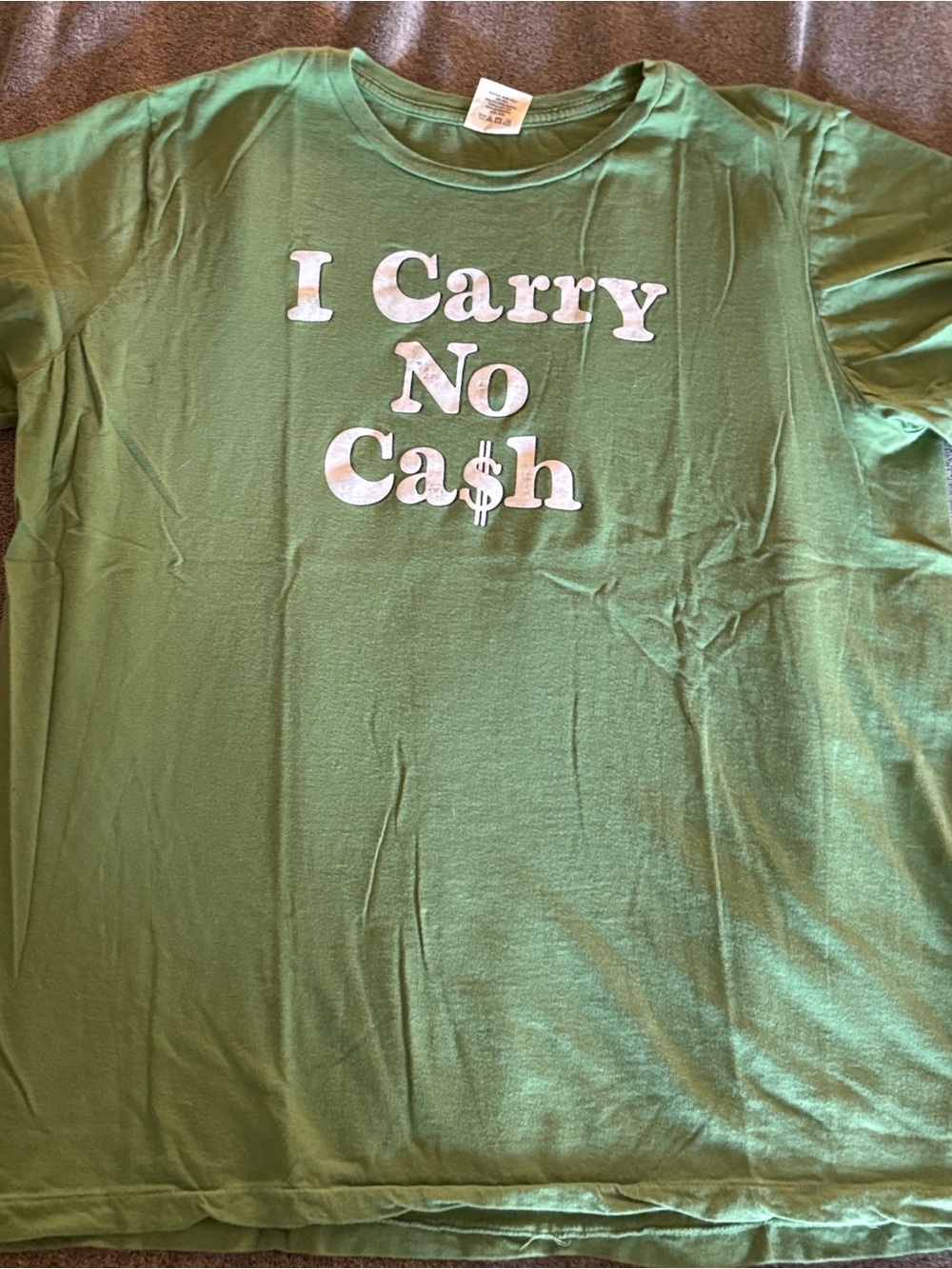 American Eagle Outfitters Green "I Carry No Cash" Short Sleeve Tee